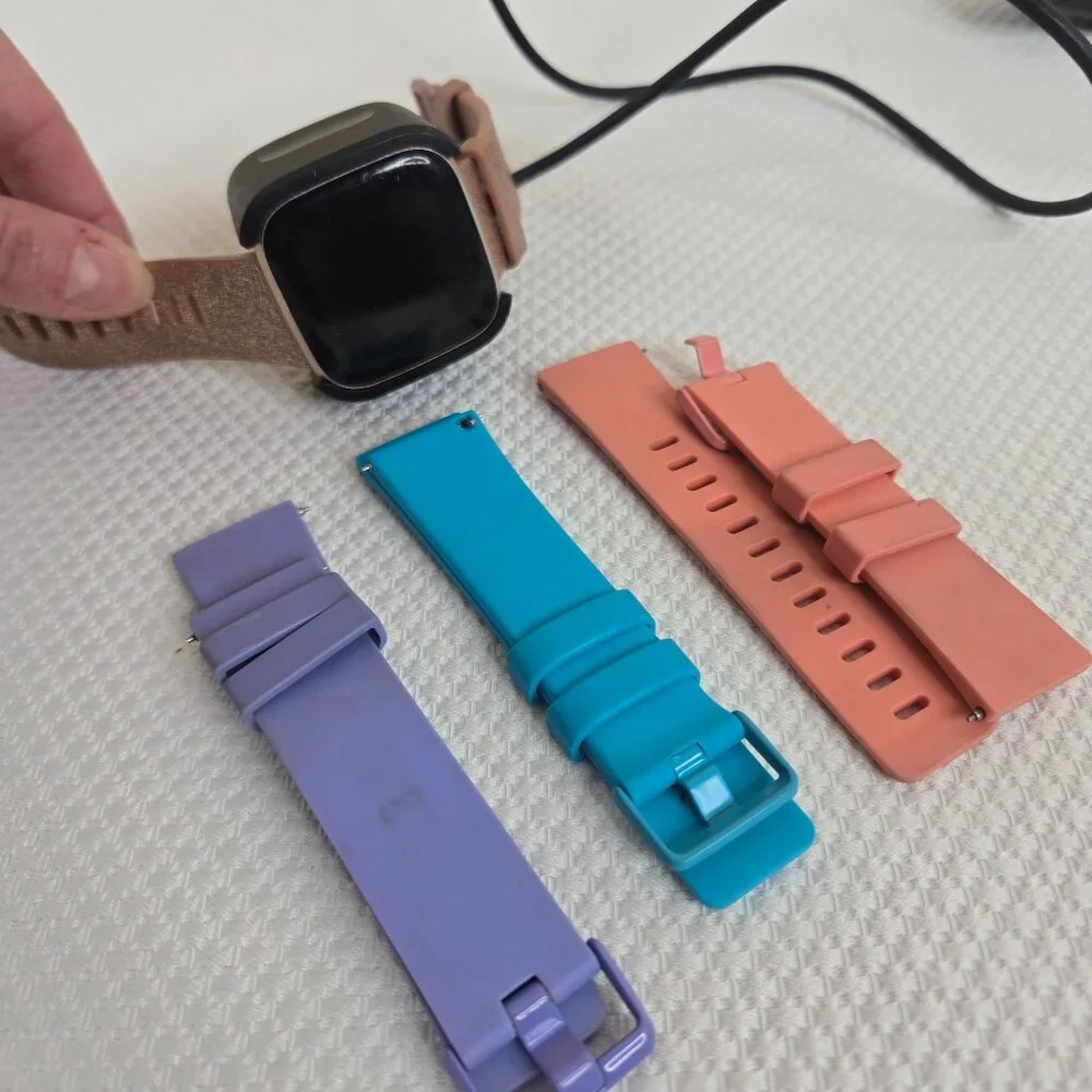 Fitbit Versa 2 Smartwatch Box 3 Extra Bands Pink Blue Purple Peach Works